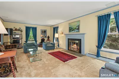 45 Carriage Drive South, Stamford, CT 06902 - Photo 9