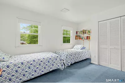 45 Carriage Drive South, Stamford, CT 06902 - Photo 19