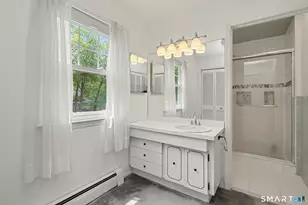 45 Carriage Dr S, Stamford, CT 06902 - Photo 23