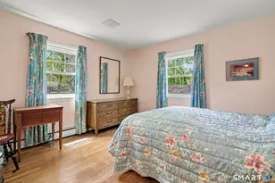 45 Carriage Dr S, Stamford, CT 06902 - Photo 21
