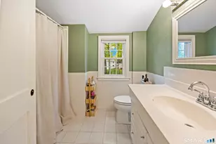 690 Forest St, East Hartford, CT 06118 - Photo 25