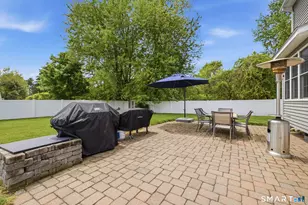 314 S Center St, Windsor Locks, CT 06096 - Photo 9