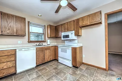 130 Brandon Avenue, Stratford, CT 06614 - Photo 29