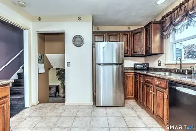 130 Brandon Avenue, Stratford, CT 06614 - Photo 13
