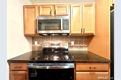 15 Woodsedge Drive #4C, Newington, CT 06111 - Photo 5