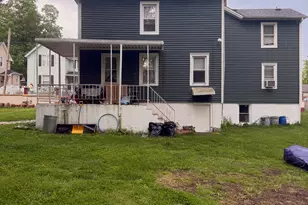 7 Linden Pl, Meriden, CT 06450 - Photo 7