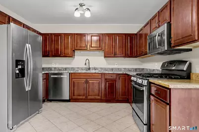 77 Webb Avenue #8, Stamford, CT 06902 - Photo 7