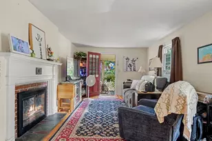 2 N Forest Cir, West Haven, CT 06516 - Photo 3