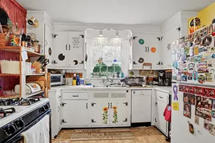 2 N Forest Cir, West Haven, CT 06516 - Photo 9