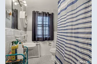 2 North Forest Circle, West Haven, CT 06516 - Photo 13
