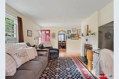 2 North Forest Circle, West Haven, CT 06516 - Photo 5