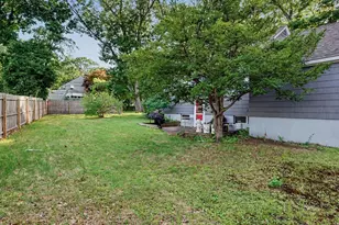 2 N Forest Cir, West Haven, CT 06516 - Photo 33