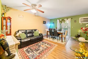 35 Pearl Lake Rd, Waterbury, CT 06706 - Photo 7