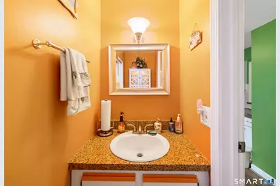 35 Pearl Lake Road #L, Waterbury, CT 06706 - Photo 9
