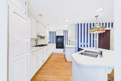 21 Elm Street, Stonington, CT 06378 - Photo 3
