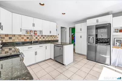 37 Lamppost Drive, Redding, CT 06896 - Photo 7
