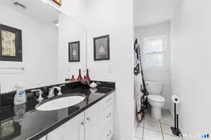 650 Racebrook Rd, Orange, CT 06477 - Photo 17