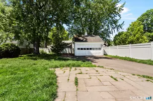 77 Newport Ave, West Hartford, CT 06107 - Photo 39