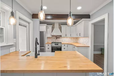 77 Newport Avenue, West Hartford, CT 06107 - Photo 17