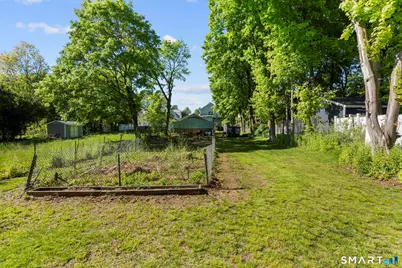 224 Putnam Avenue, Hamden, CT 06517 - Photo 13