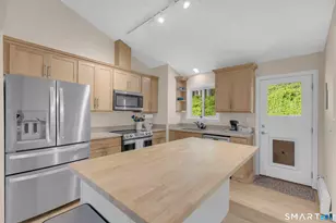 41 Elbow Hill Rd, Brookfield, CT 06804 - Photo 5
