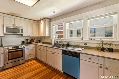 1390 Boulevard Boulevard, West Hartford, CT 06119 - Photo 9