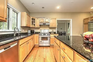 125 Peck Hill Rd, Woodbridge, CT 06525 - Photo 9