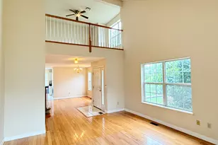 204 Gray Fox Ln, Rocky Hill, CT 06067 - Photo 7