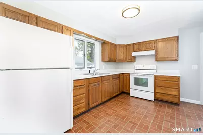 35 Greenfield Street, Wethersfield, CT 06109 - Photo 9