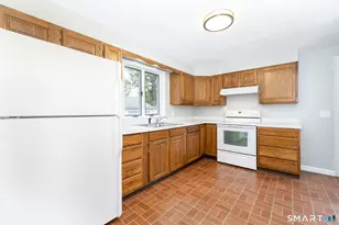 35 Greenfield St, Wethersfield, CT 06109 - Photo 9
