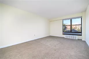 44 Strawberry Hill Ave, Stamford, CT 06902 - Photo 17
