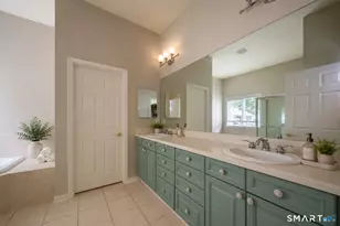 49 Worthington Dr, Farmington, CT 06032 - Photo 19