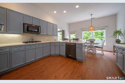 49 Worthington Drive, Farmington, CT 06032 - Photo 11