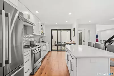 104 Harvest Commons #104, Westport, CT 06880 - Photo 9