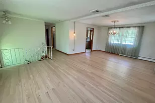 32 Kathy Dr, Seymour, CT 06483 - Photo 9