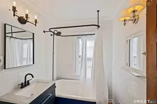 19 Thomas St, West Hartford, CT 06119 - Photo 9