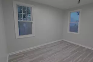 64 Barbara St, Waterbury, CT 06704 - Photo 5
