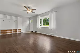 15 Whitwell St, Milford, CT 06460 - Photo 11