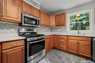 15 Whitwell St, Milford, CT 06460 - Photo 7
