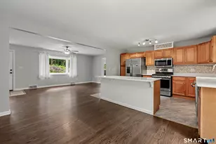 15 Whitwell St, Milford, CT 06460 - Photo 9