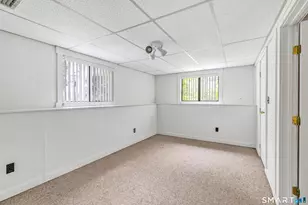664 Osage Ln, Stratford, CT 06614 - Photo 31