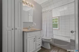 14 W Pleasant St, New London, CT 06320 - Photo 23
