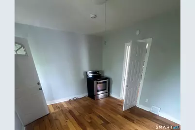7 Armstrong Place, Bridgeport, CT 06608 - Photo 1