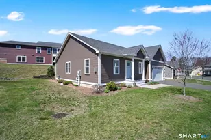 50 Chapman Chase, Windsor Locks, CT 06096 - Photo 3