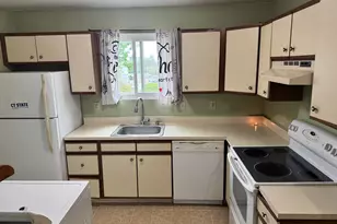 806 Hartford Rd, Manchester, CT 06040 - Photo 7