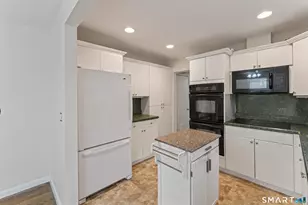 23 Windaway Rd, Bethel, CT 06801 - Photo 9