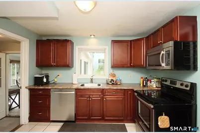 21 Ruby Street, New Haven, CT 06515 - Photo 15