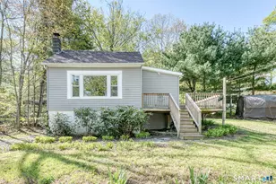 147 E Wakefield Blvd, Winchester, CT 06098 - Photo 1