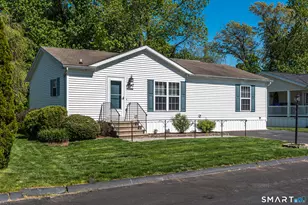 17 Laurel Cir, East Windsor, CT 06088 - Photo 3