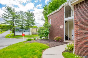 29 Carriage Crossing Ln, Middletown, CT 06457 - Photo 3